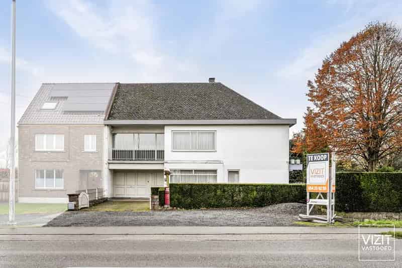 Huis te koop Ninove: Ruime woning met atelier en garage