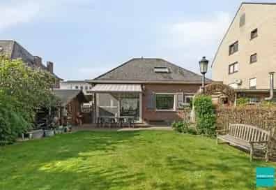 Charmante woning te Merchtem nabij station 4 slaapkamers