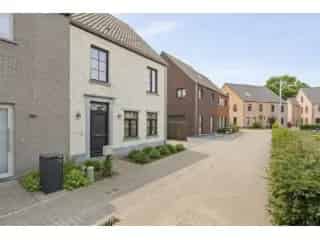 Huis te koop Roeselare 4 slaapkamers carport tuin