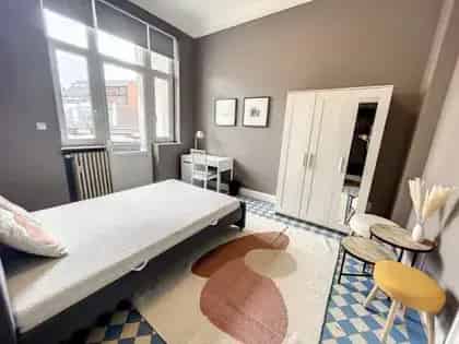 5 Slaapkamers Appartement te Huur Rue Lambert Crickx