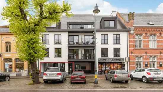 Casco kantoor van 410 m² op toplocatie in Hoogstraten.