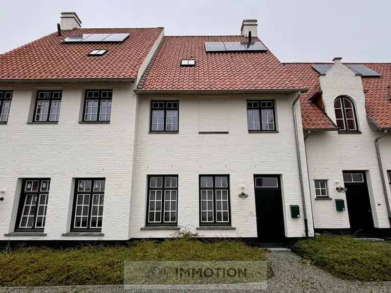 Nieuwbouw 5 Slaapkamers Otegem