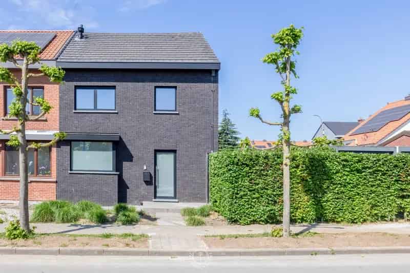 Instapklare Moderne Woning Met Dubbele Garage