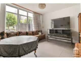 Handelspand Schaarbeek 80m² Duplex Gerenoveerd Investeerders