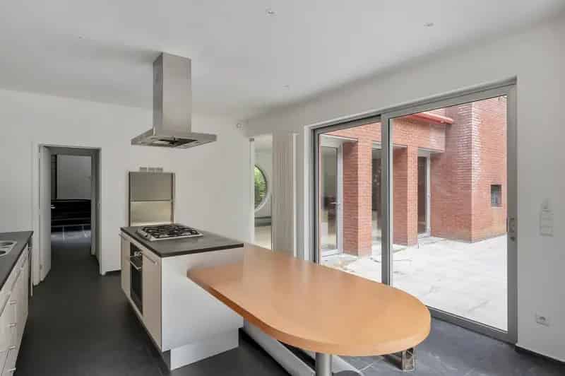 Moderne Villa met Zwembad te Koop in Kapellenbos