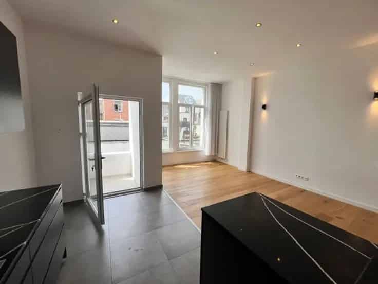 Appartement Te Koop Toplocatie 2 slaapkamers gerenoveerd 2020