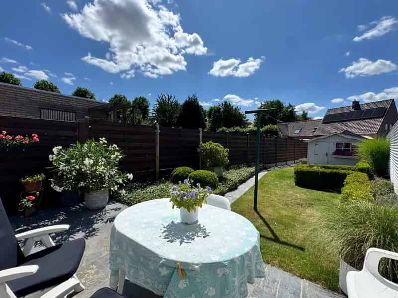 Huis te koop in Zulte met tuin garage en uitweg