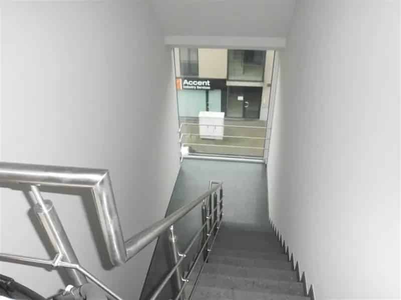 Dakappartement te huur met terras en autostaanplaats