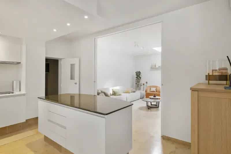 Handelspand met Woning te Meulebeke 5 Slaapkamers Tuin