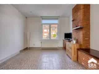 Huis te koop Lembeek - Ruime woning met uitbreidingsmogelijkheden