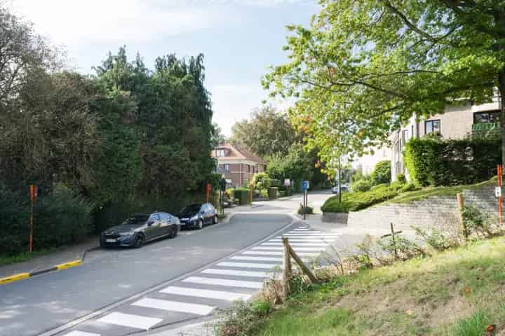 Bouwgrond Wezembeek-Oppem 17a 94ca 4-gevel woning