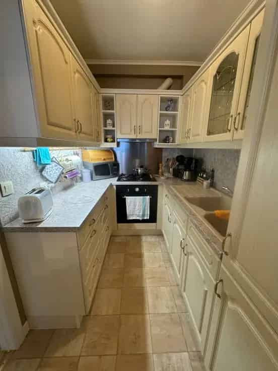 Appartement Te Koop - 1 Slaapkamer - Terras - Nabij Voorzieningen