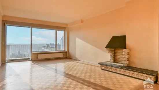 Duplex penthouse te koop in Ukkel met terrassen en parkeerplaats