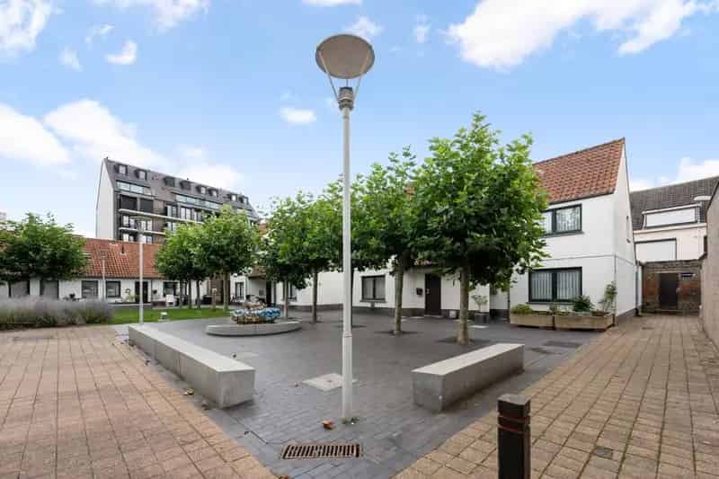 Twee Woningen te Koop Heist Centrum Nabij Strand Station