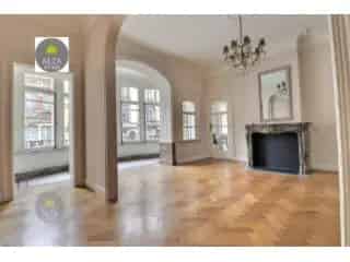 Appartement te Huur Elsene 3 slaapkamers 175m²