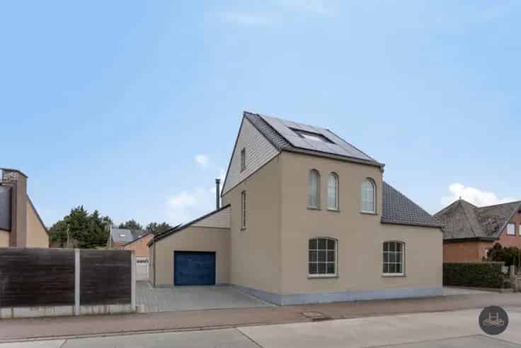 Gerenoveerde woning met grote garage te Boortmeerbeek Hever