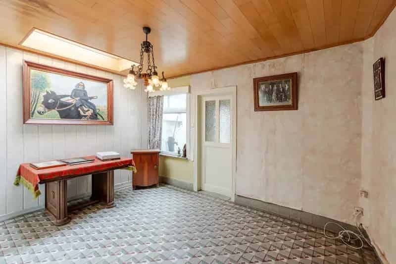 Grond te koop in Boekhoute: Te renoveren woning