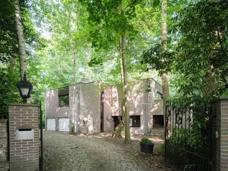 Villa te koop Deurle 5 slaapkamers 2 garages binnenzwembad