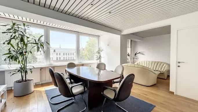 Kantoor te huur Brussel 300m² gerenoveerd