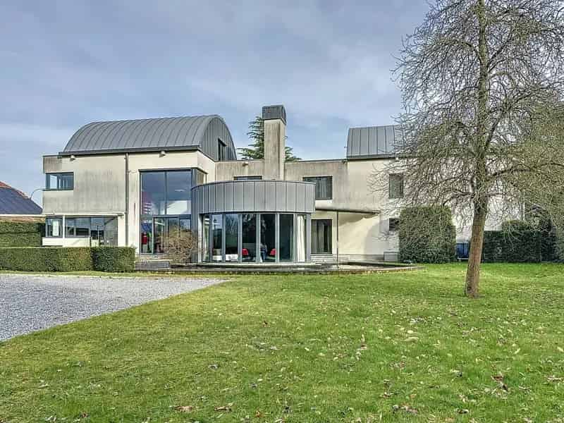 Moderne woning met dubbele bestemming 29a24ca
