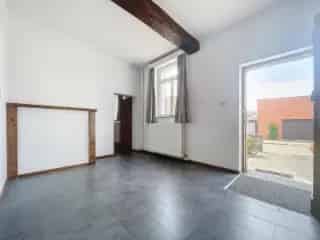 Huis te huur Thieusies 247m² 4 slaapkamers grote tuin