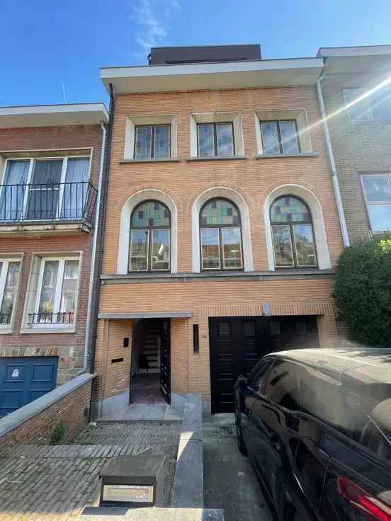 Gerenoveerde Huis 4 slaapkamers Garage Tuin Kelder