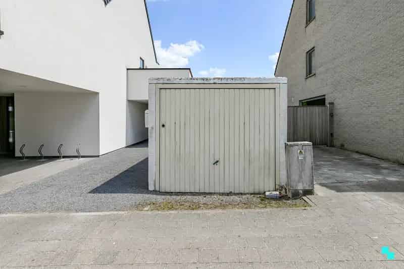 Garagebox te Bosmolens - 16m² - Automatische Poort - Elektriciteit