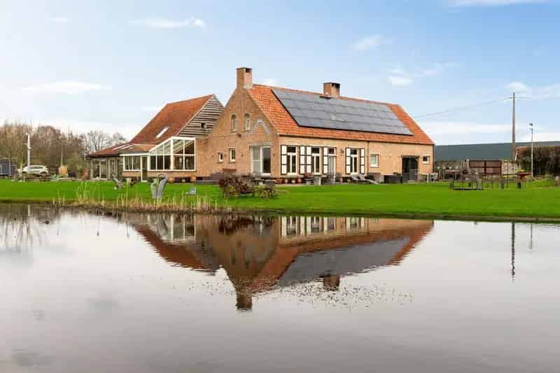 Historische hoeve te Lier 15000m2 301m2 gerenoveerd