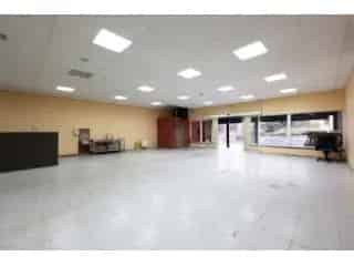 Handelspand te huur Monceau-sur-Sambre 250m²