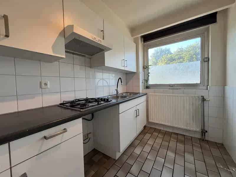 3 Slaapkamer Appartement te Huur met Dubbele Garagebox