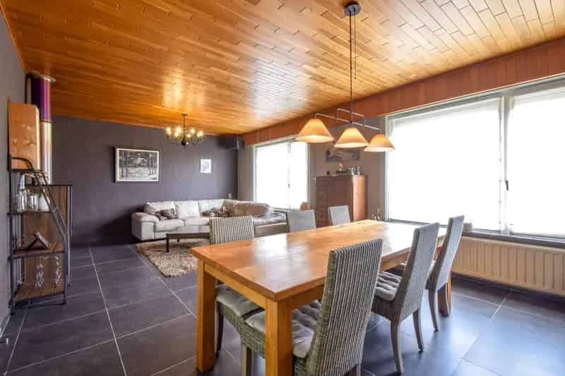 Huis te huur Koekelare: Instapklare woning met handelspand