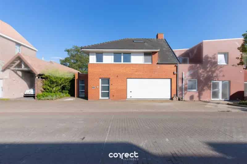 Huis te koop: Instapklare 3 slaapkamer woning