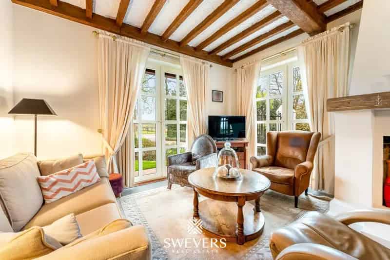 Instapklare woning 5 slaapkamers 12a 50ca