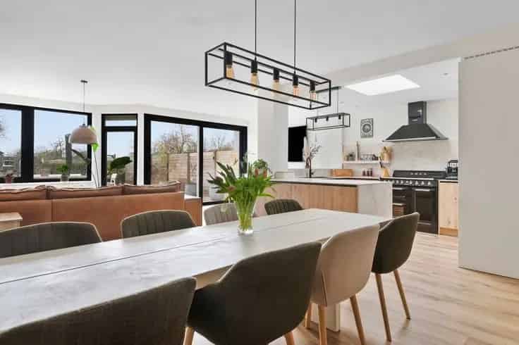 Huis Te Koop: Instapklare Gezinswoning met 3 slaapkamers