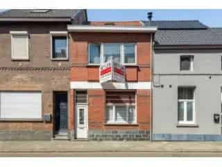 Huis te Koop Boom 2 slaapkamers Terras Te renoveren