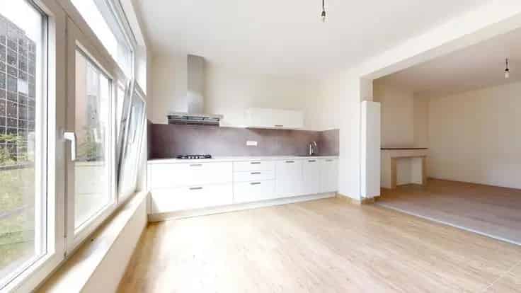 Appartement 2 slaapkamers Place Stephanie gerenoveerd 85m²