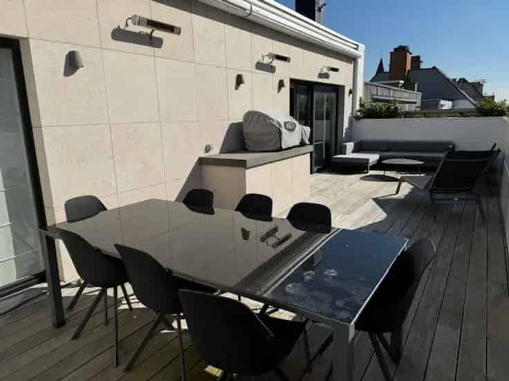 Penthouse Te Koop Nabij Zee: 3 Slaapkamers, Ruime Terrassen
