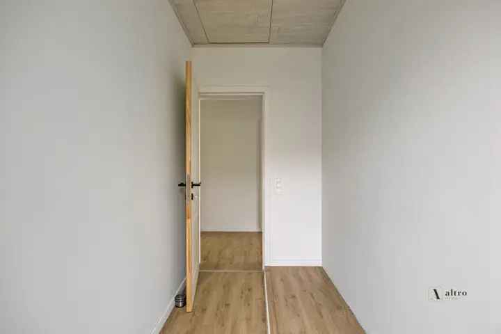 Huis te koop Bellem: Instapklare woning met tuin