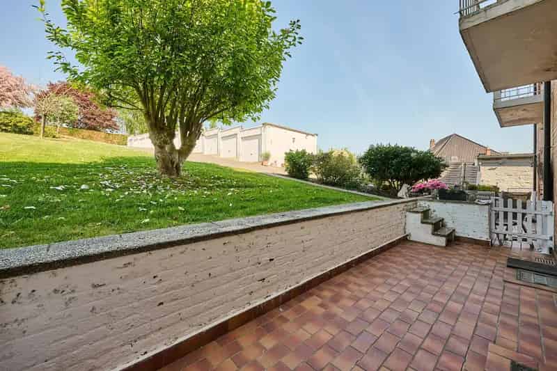Appartement te huur 82m² 2 slaapkamers terras tuin