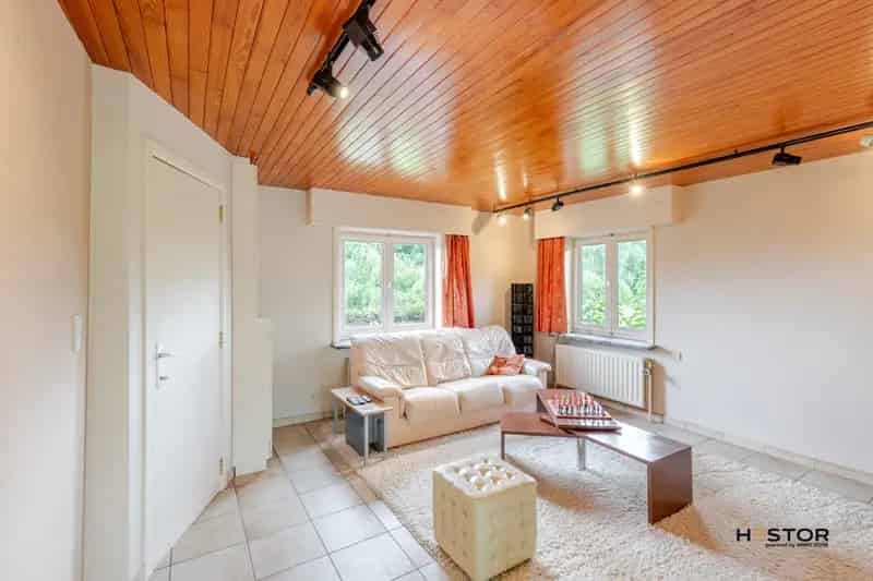 Ruime Villa te Hamme Landelijk gelegen
