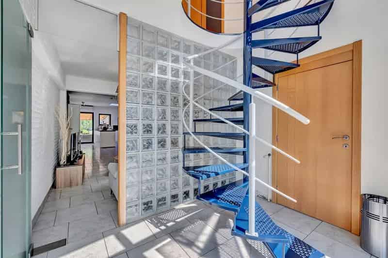 Huis te Koop Liedekerke Instapklare woning met garage en tuin