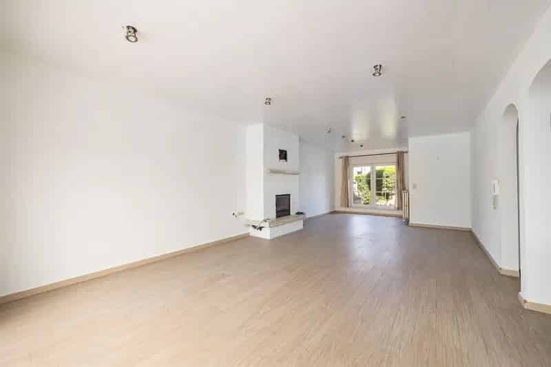 Ruime Gezinswoning 5 Slaapkamers Loods Kortenberg