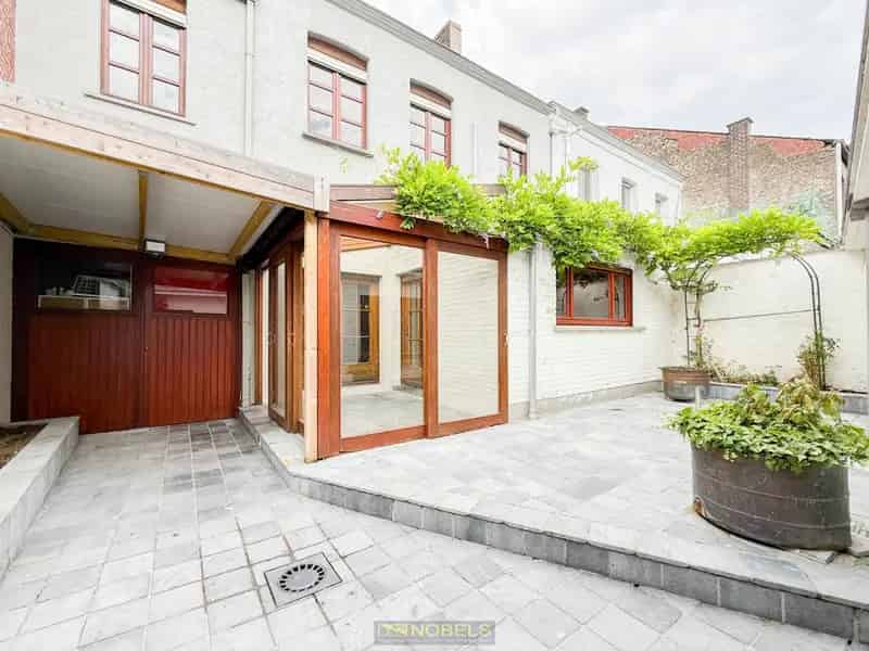 Ruime gezinswoning te Oudenaarde met stadstuin en garage