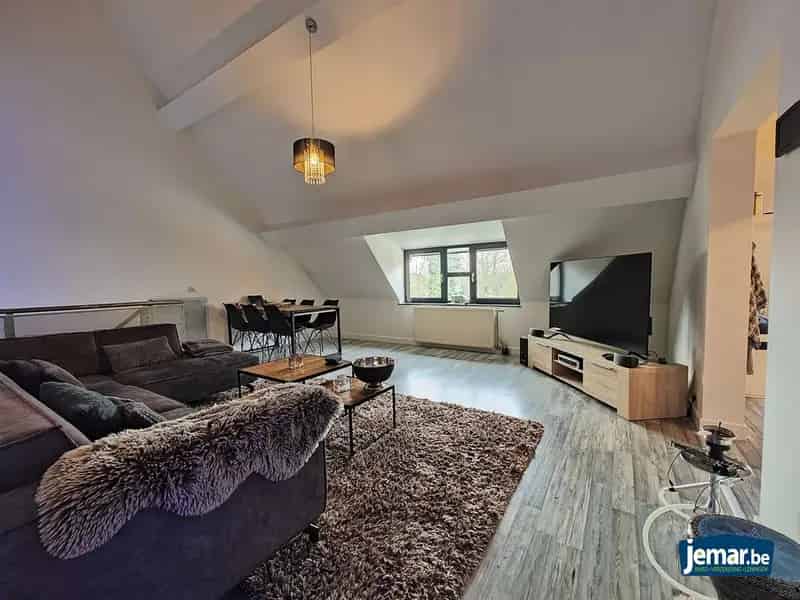 Handelspand met Appartement
