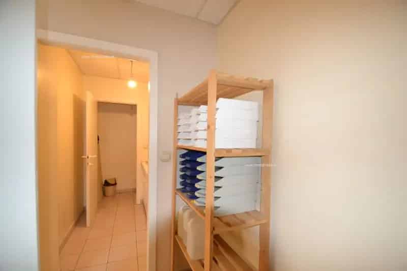 Handelspand 170m² te Koop Kuurne