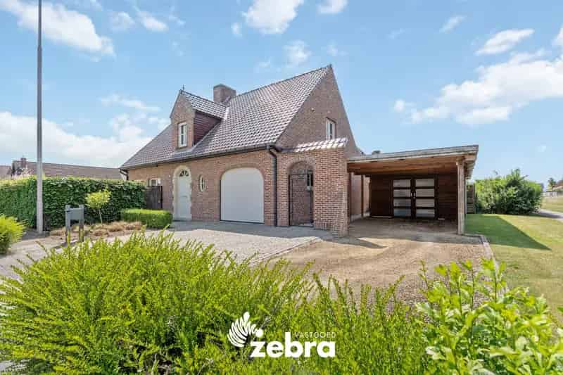 Huis te huur Ingelmunster: 3 slaapkamers, 2 badkamers, tuin
