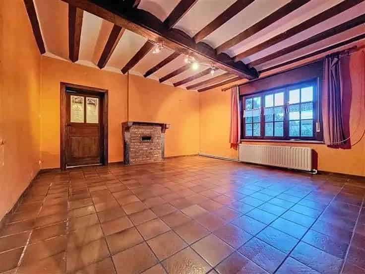 Fermette te renoveren 40 are 2 slaapkamers
