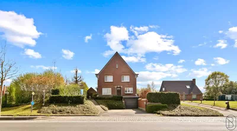 Luxe Villa te Koop met Garage en Tuin