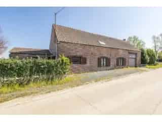 Huis te koop Sint-Pieters-Kapelle 2 slaapkamers grote tuin