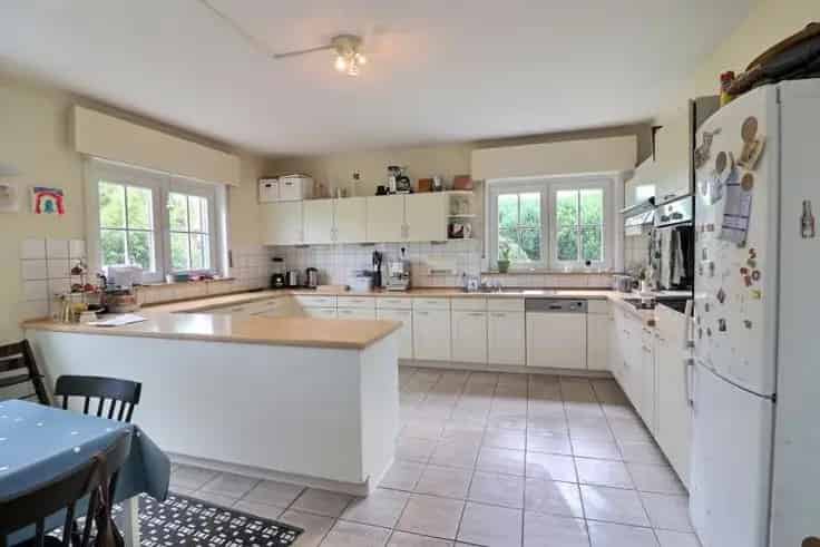 Huis Te Koop Wijk Versaille Ruim Licht Familie 6 slaapkamers